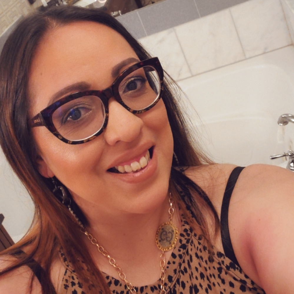 Meet your Posher, Veronica